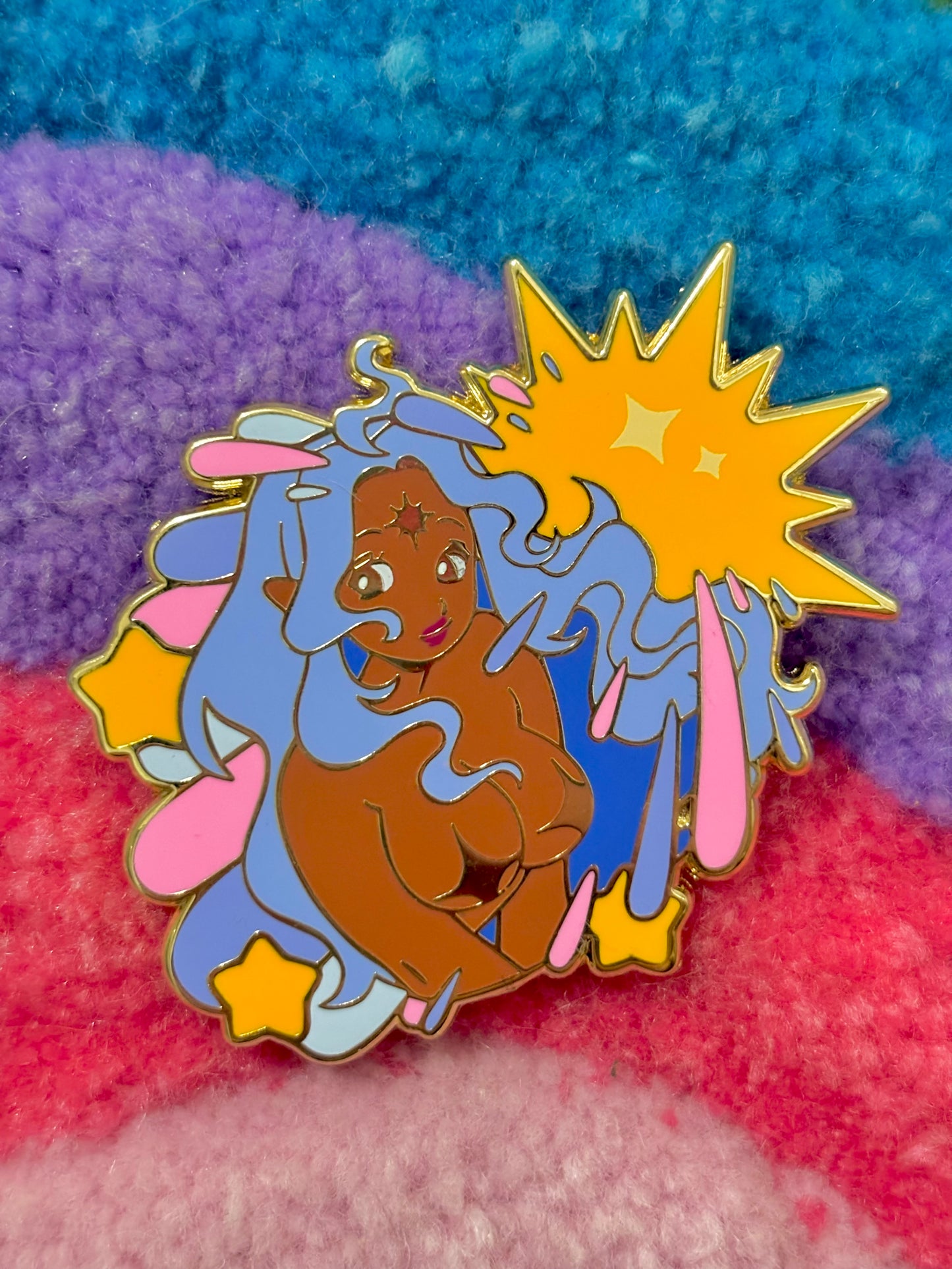 Sunlight rays - Enamel pin
