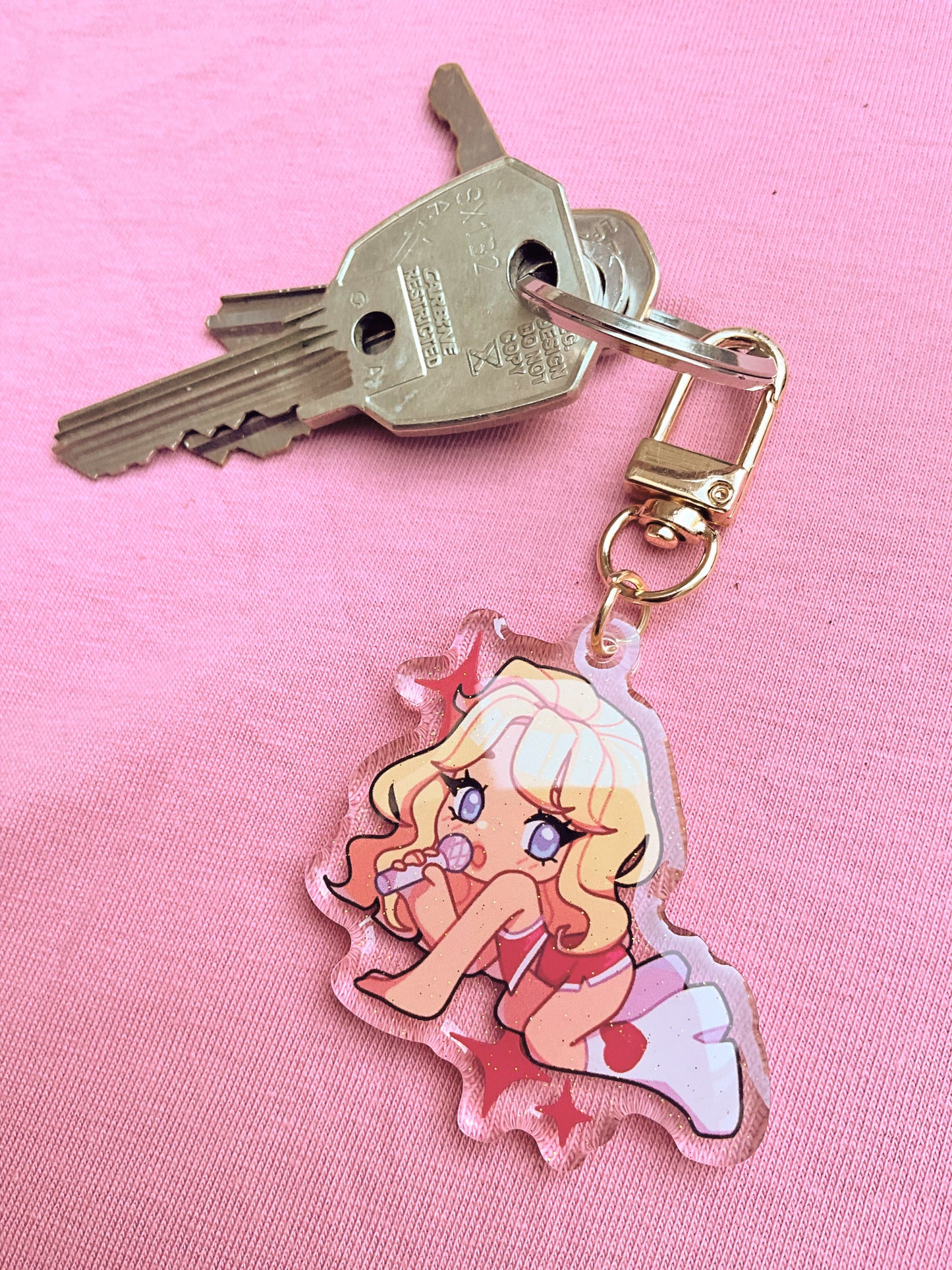 Sabrina Carpenter Juno pose - Acrylic keychain gacha