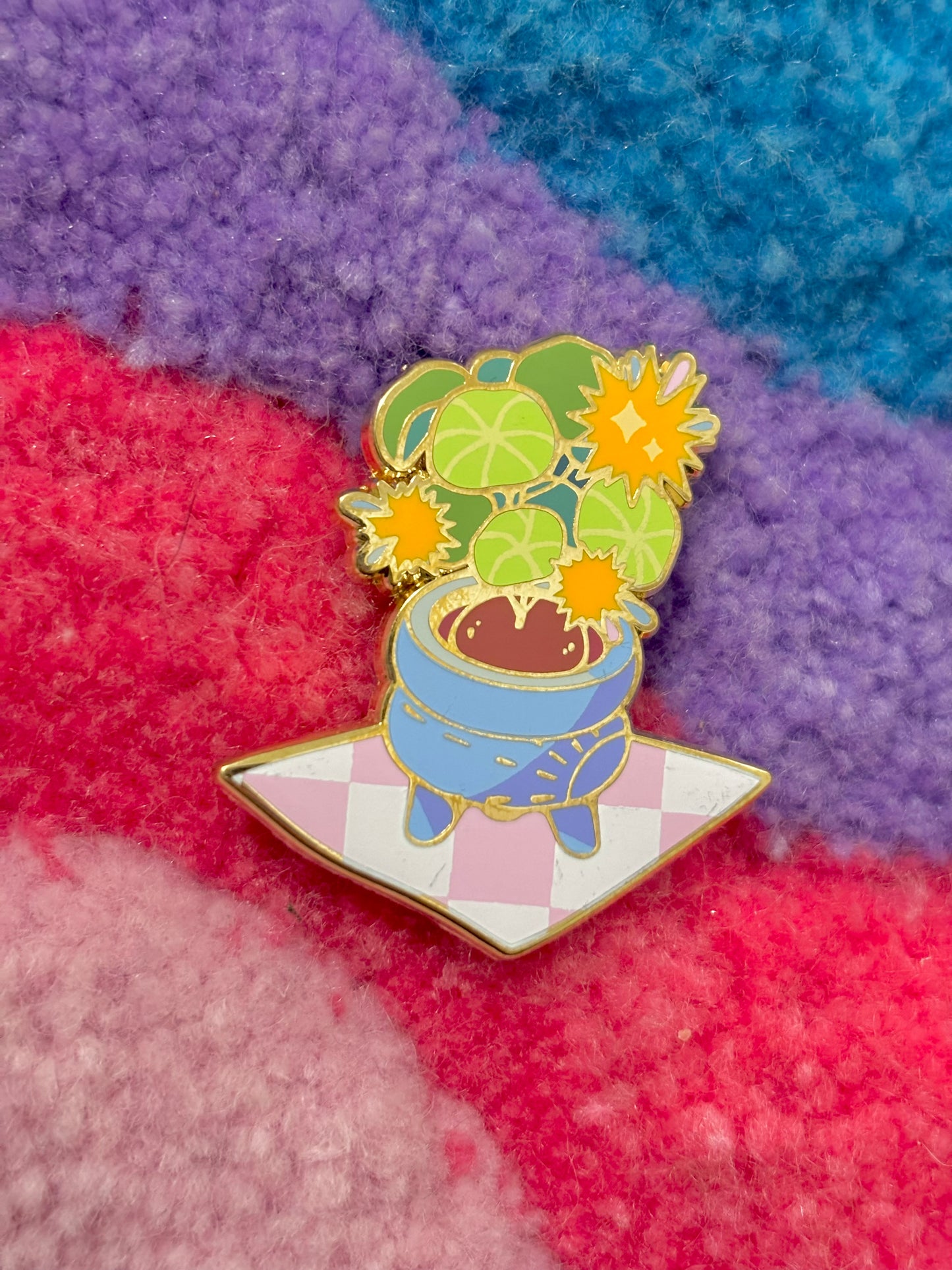 Sunny plant - Enamel pin