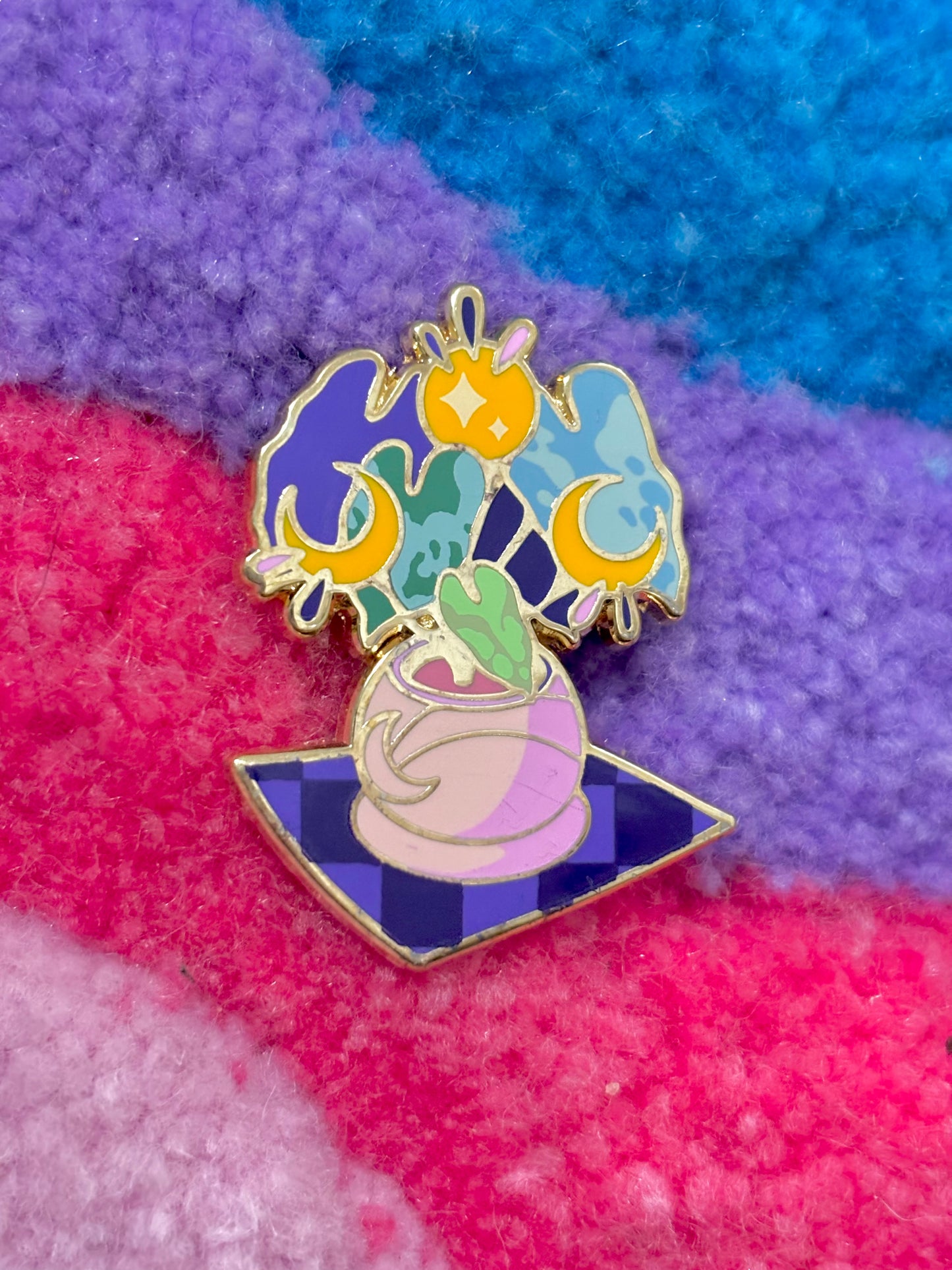 Moon flowers - Enamel pin