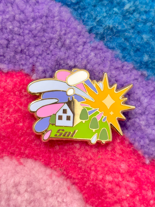 Sol farm - Enamel pin